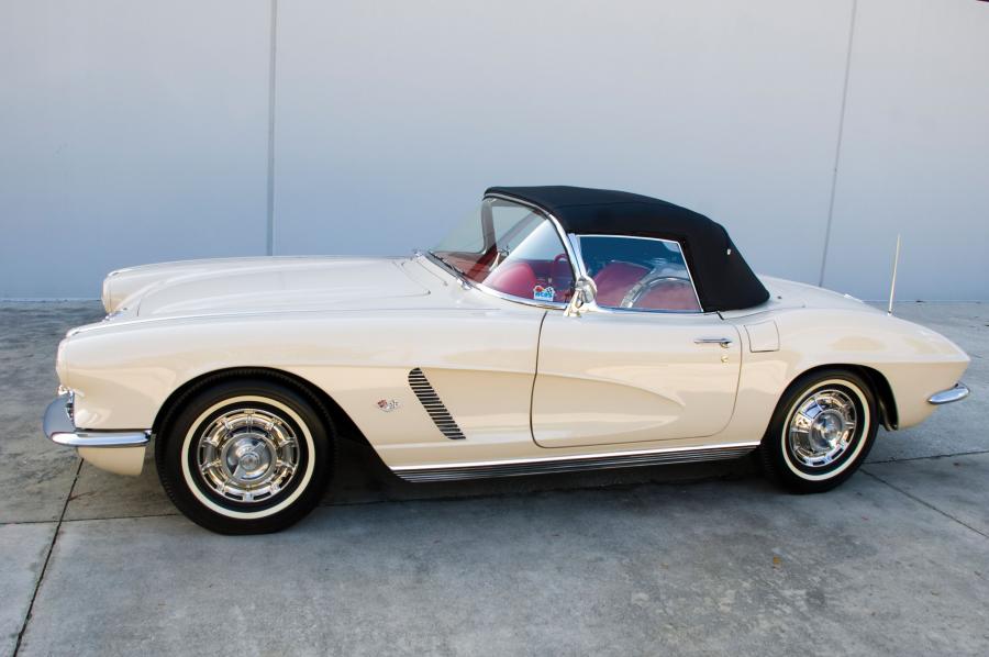  Chevrolet Corvette Roadster 1962 года  (фото 9 из 9)